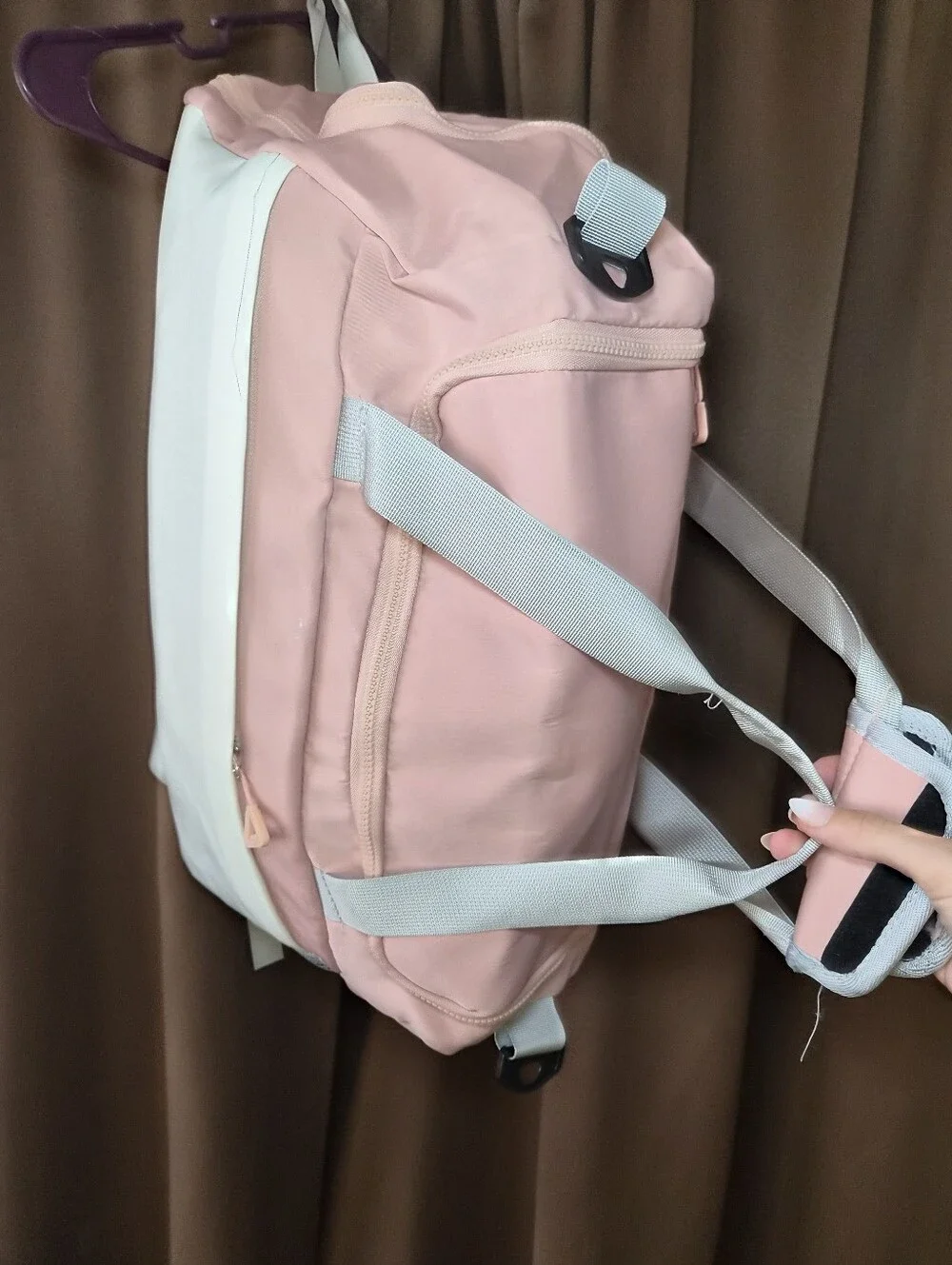 N/A pink gray